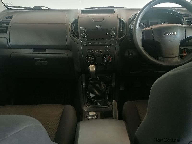 Isuzu KB 240 LE D/Cab 4x4 in Namibia