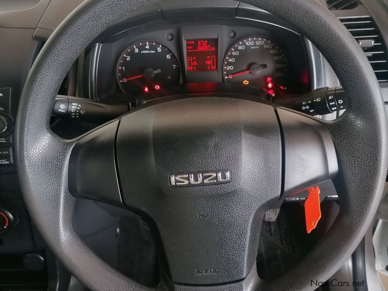 Isuzu KB 240 LE D/Cab 4x4 in Namibia