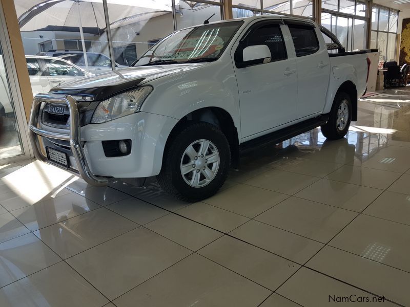 Isuzu KB 240 LE Double Cab 4x4 in Namibia