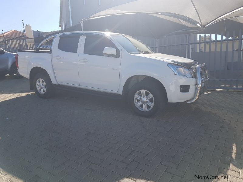 Isuzu KB 240 LE Double Cab 4x4 in Namibia