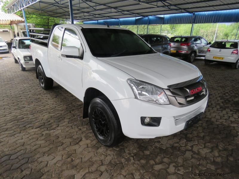 Isuzu KB 250 D-TEQ LE  EX CAB in Namibia