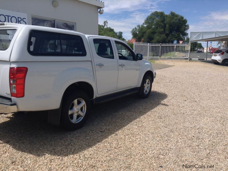 Isuzu KB 300 D-TEQ 4x4 D/CAB LX in Namibia