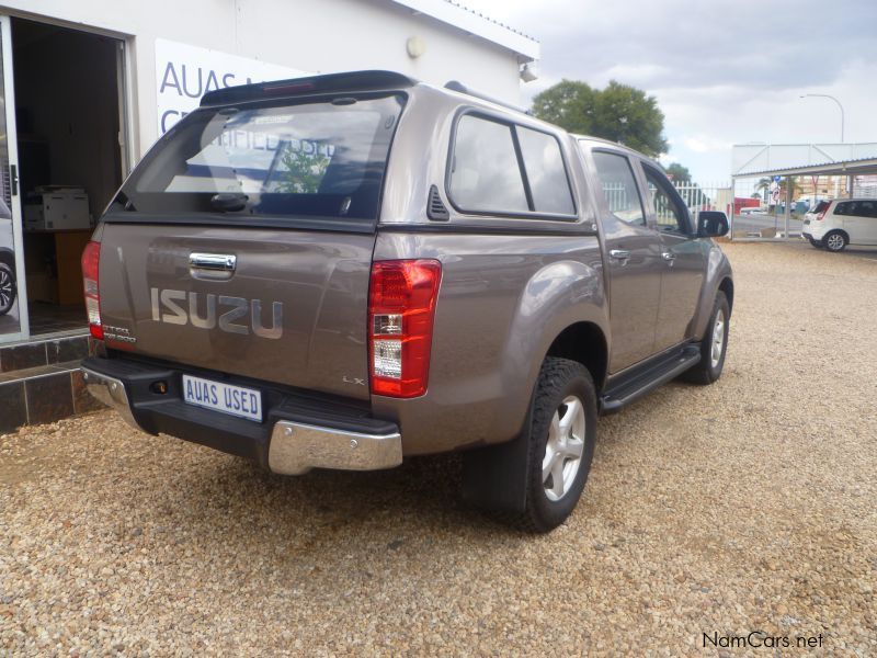 Isuzu KB 300 D-TEQ 4x4 D/CAB LX in Namibia