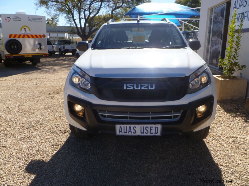 Isuzu KB 300 D-TEQ 4x4 D/CAB LX MIDNITE Edition in Namibia