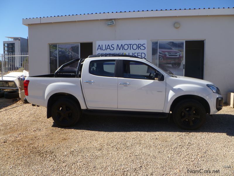 Isuzu KB 300 D-TEQ 4x4 D/CAB LX MIDNITE Edition in Namibia