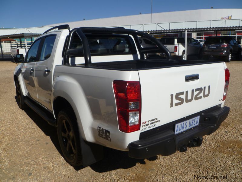 Isuzu KB 300 D-TEQ 4x4 D/CAB LX MIDNITE Edition in Namibia