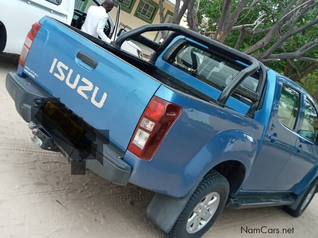 Isuzu KB D/C LE 240 4x4 in Namibia