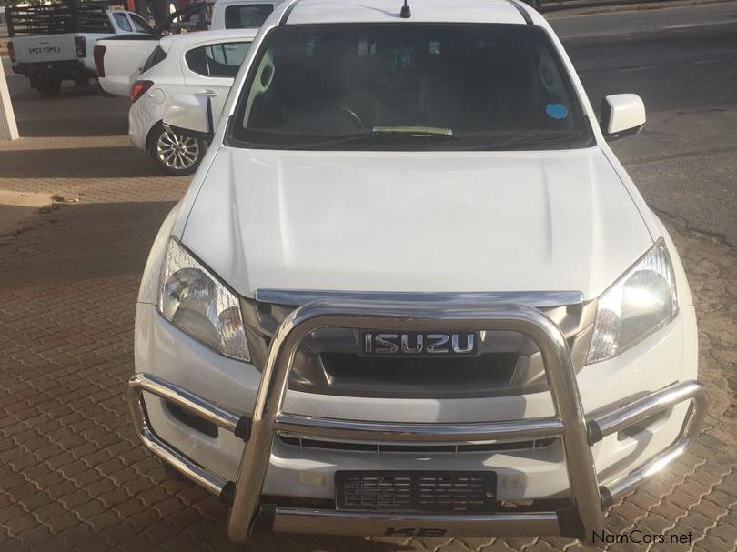 Isuzu KB240 CREWCAB 4X4 in Namibia