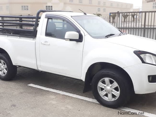 Isuzu KB240 LE 2x4 in Namibia