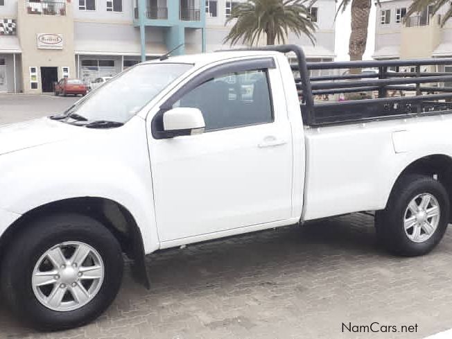 Isuzu KB240 LE 2x4 in Namibia