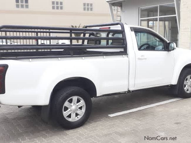 Isuzu KB240 LE 2x4 in Namibia