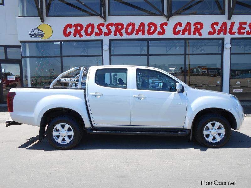 Isuzu KB240 LE D/C 4x4 in Namibia