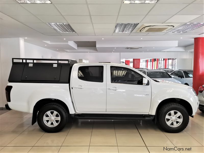 Isuzu KB240I 4x4 Manual D/Cab in Namibia