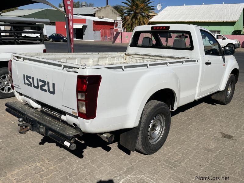 Isuzu KB250 in Namibia