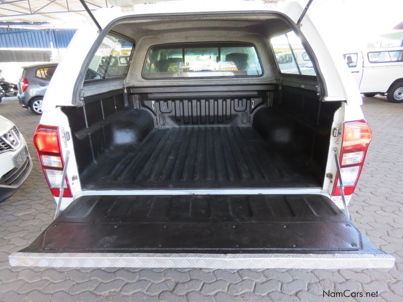 Isuzu KB250 D-TEQ LE D/CAB 4X2 in Namibia