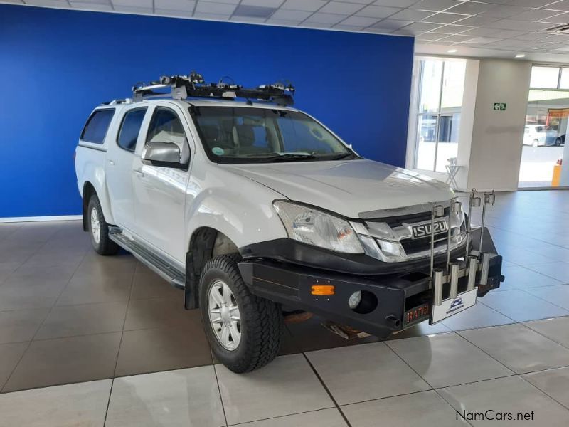 Isuzu KB250 D/C 4x4 in Namibia