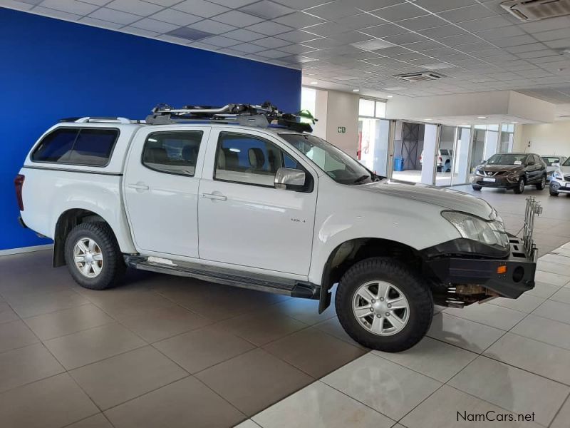 Isuzu KB250 D/C 4x4 in Namibia