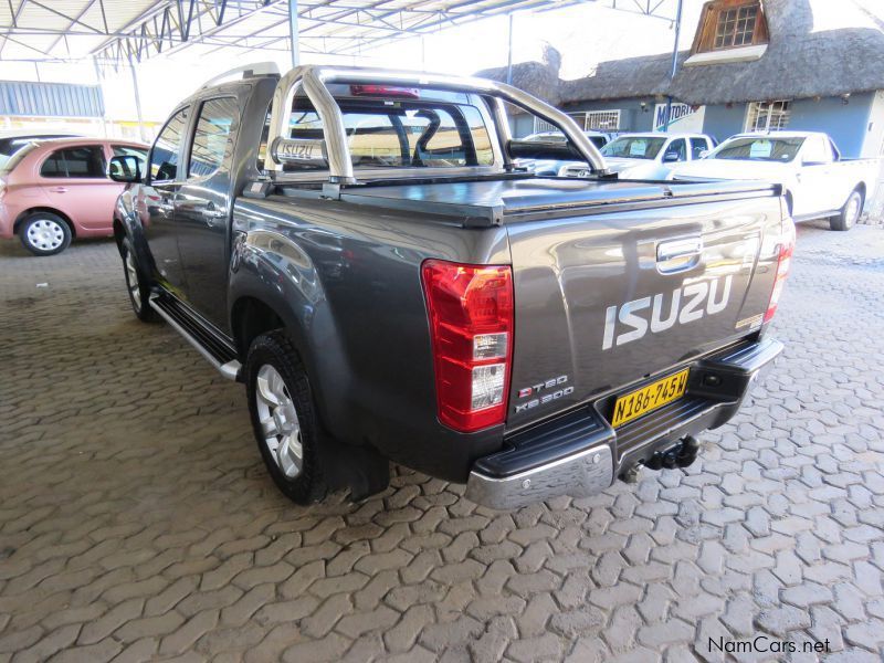 Isuzu KB300 D TEQ D CAB 4X4 in Namibia