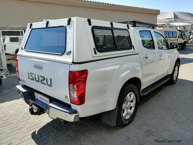 Isuzu KB300 D-TEQ LX 4X4 in Namibia