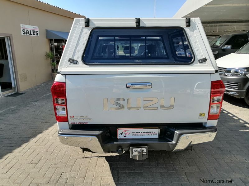 Isuzu KB300 D-TEQ LX 4X4 in Namibia