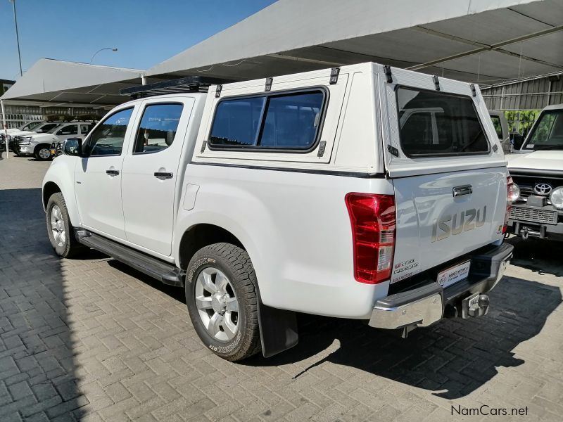 Isuzu KB300 D-TEQ LX 4X4 in Namibia