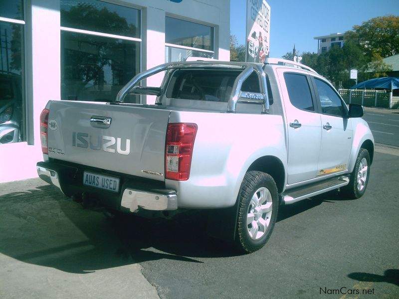 Isuzu KB300 LX D/C 4x4 Serengeti in Namibia