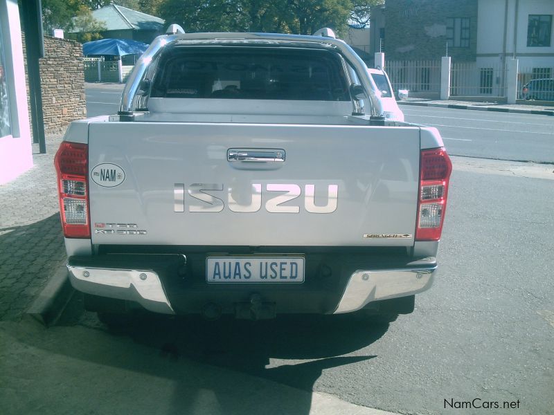 Isuzu KB300 LX D/C 4x4 Serengeti in Namibia