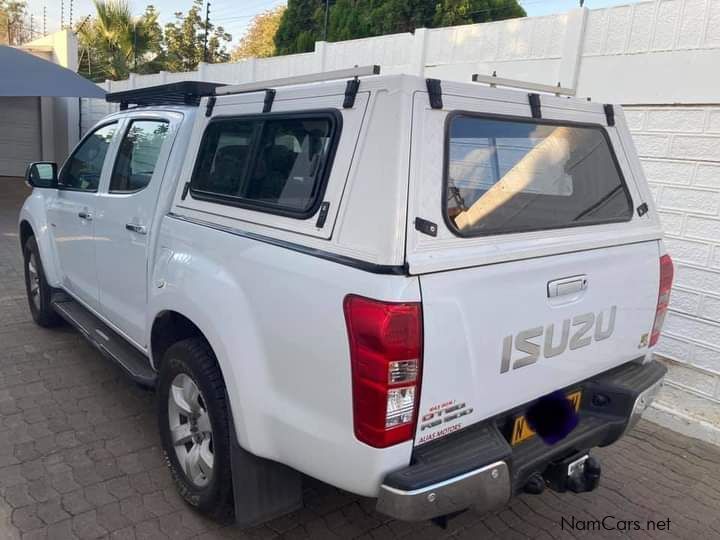 Isuzu KB300 LX D/Cab 4x4 in Namibia