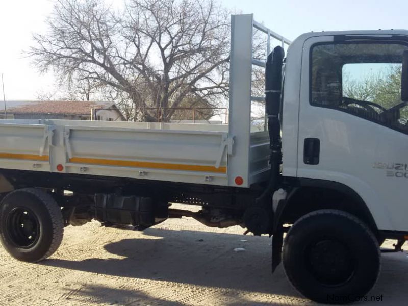 Isuzu NPS 4x4 Truck in Namibia