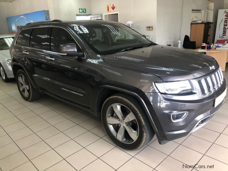 Jeep Grand Cherokee V6 3.6 Overlander in Namibia