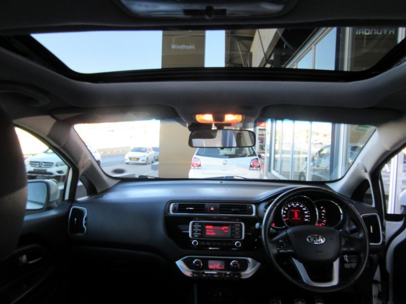 Kia Rio 1.4 Tec 5dr sunroof in Namibia