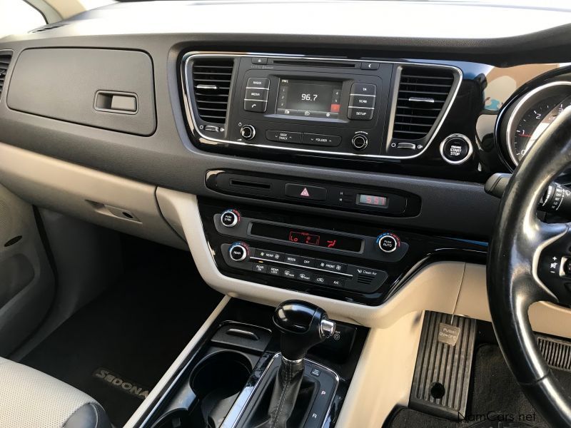 Kia Sedona 2.2D SXL 7Seater in Namibia