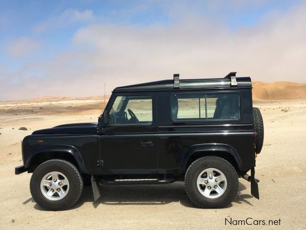 Land Rover Defender Puma 90 in Namibia