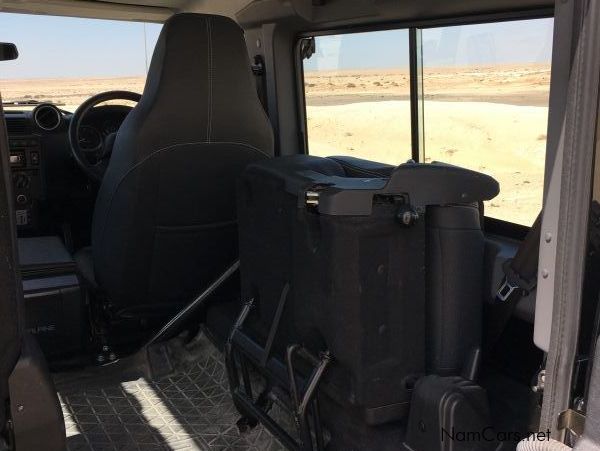 Land Rover Defender Puma 90 in Namibia