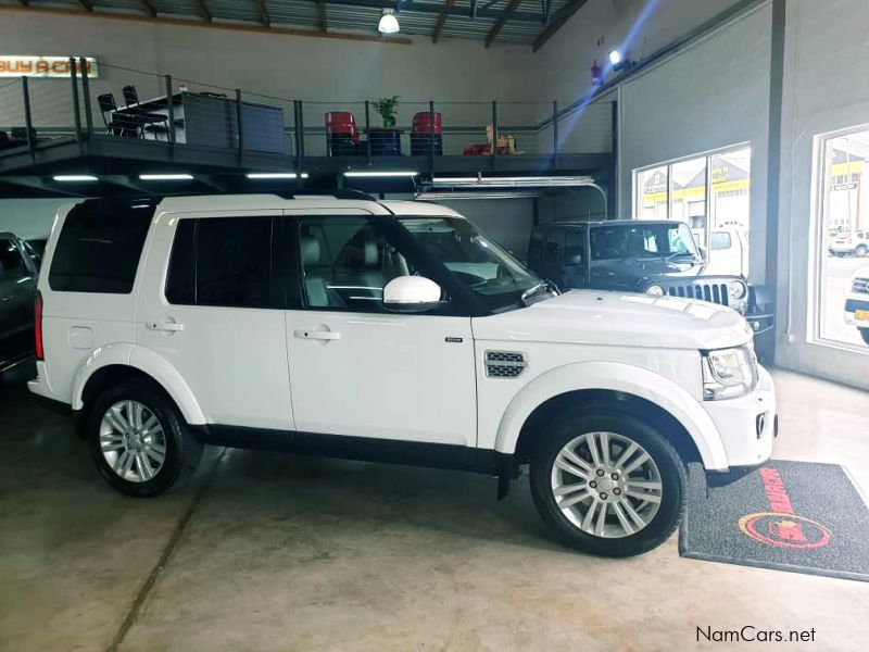 Land Rover Discovery 4 SDV6 HSE 8 speed A/T in Namibia