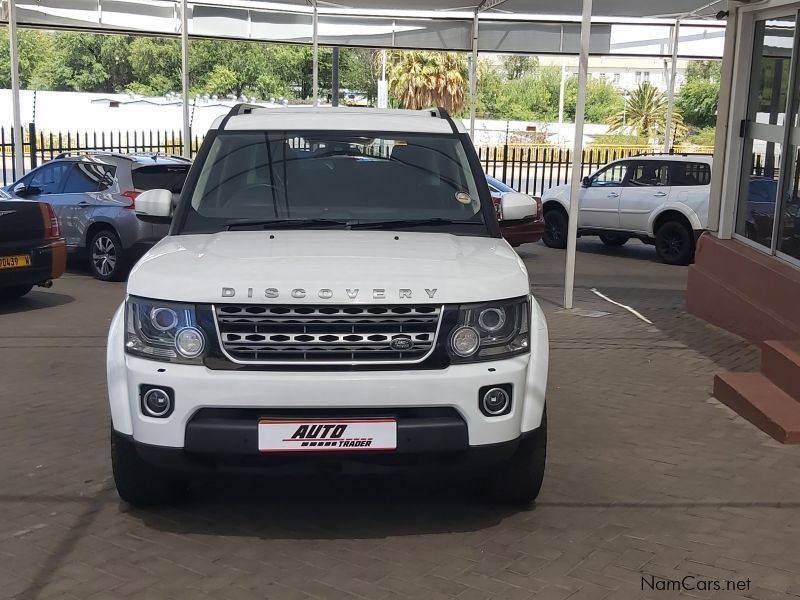 Land Rover Discovery 4 SE in Namibia