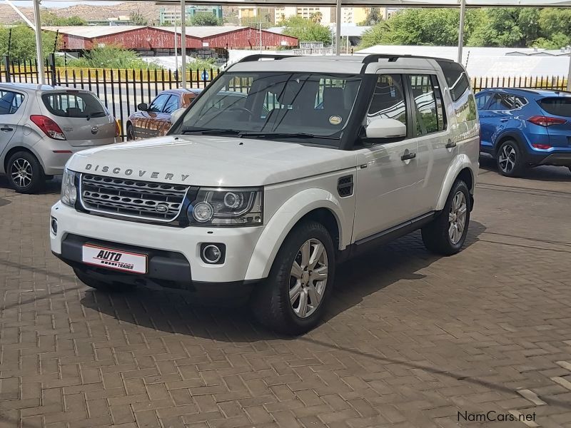 Land Rover Discovery 4 SE in Namibia