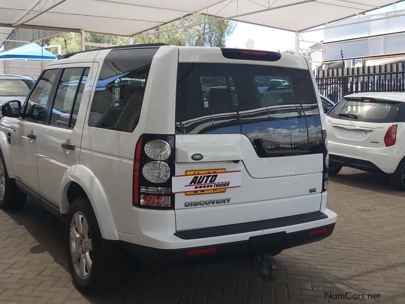 Land Rover Discovery 4 SE in Namibia