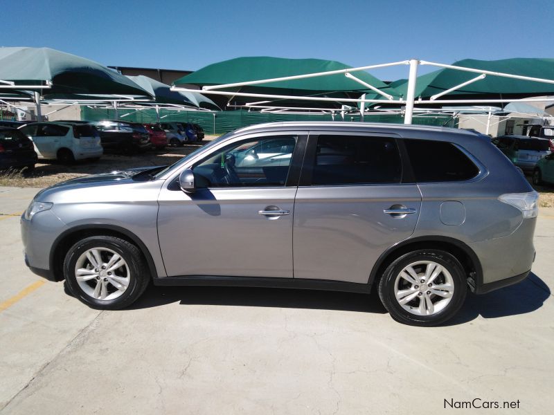 Mitsubishi Outlander in Namibia