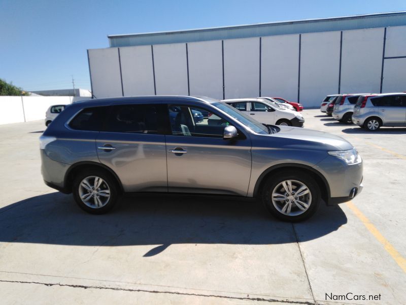 Mitsubishi Outlander in Namibia