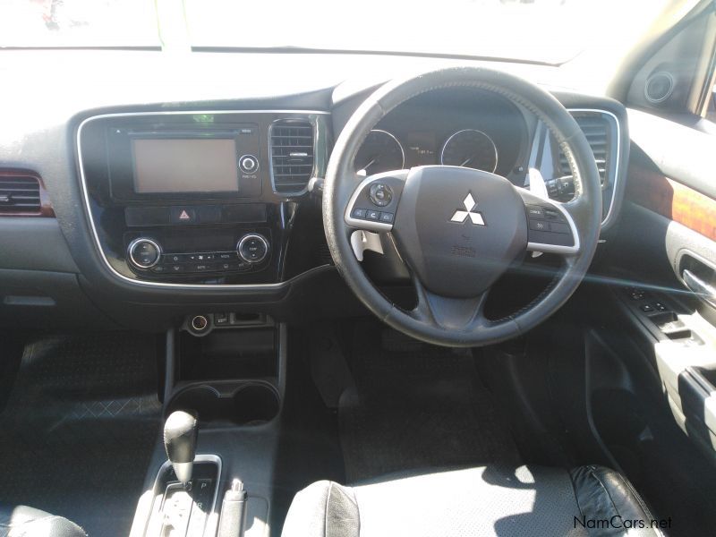 Mitsubishi Outlander in Namibia