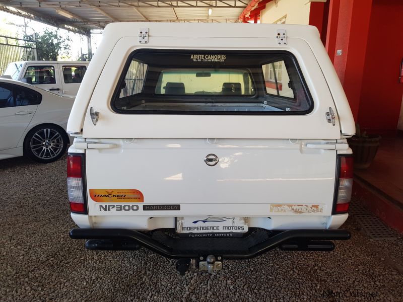 Nissan NP 300 2.4 Hardbody in Namibia
