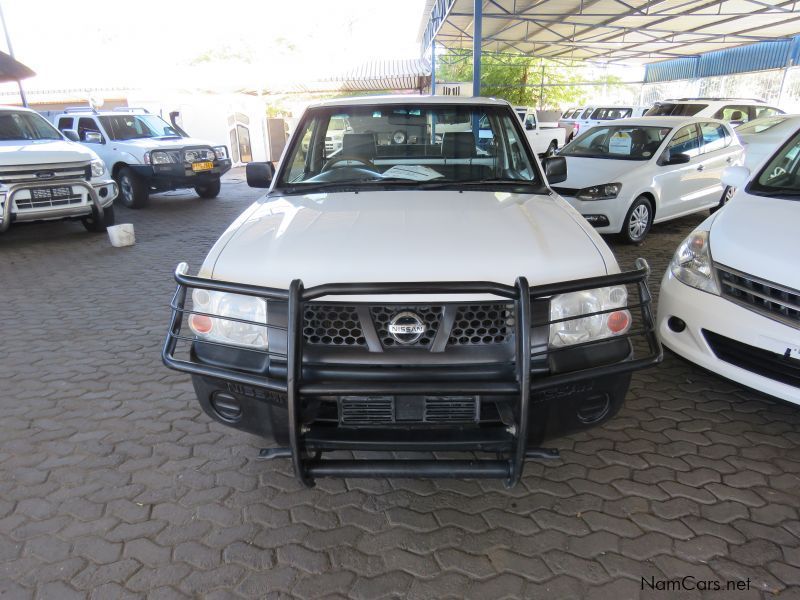 Nissan NP 300 2000 LWB in Namibia