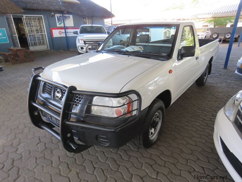 Nissan NP 300 2000 LWB in Namibia