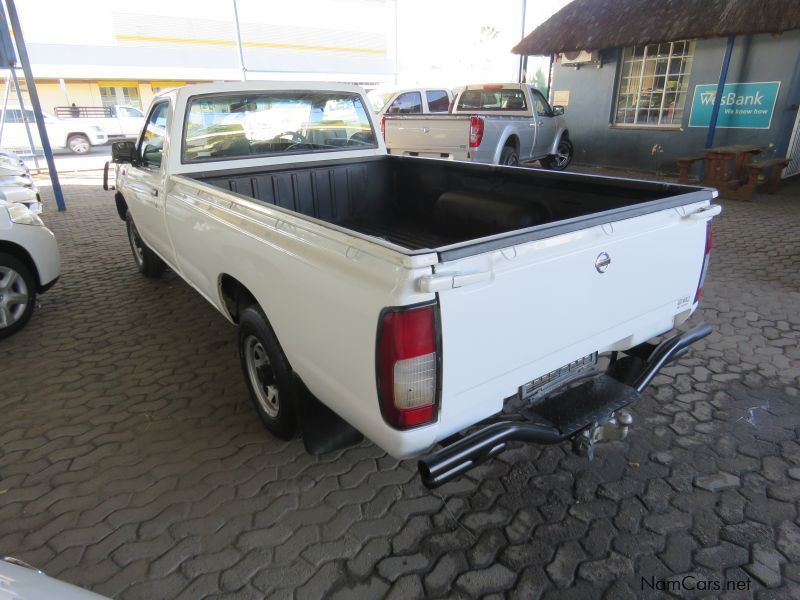 Nissan NP 300 2000 LWB in Namibia