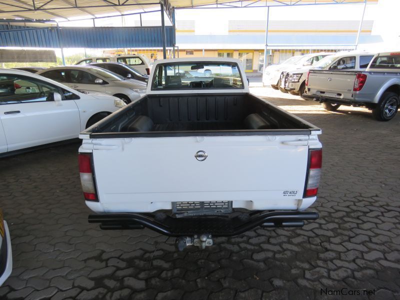 Nissan NP 300 2000 LWB in Namibia