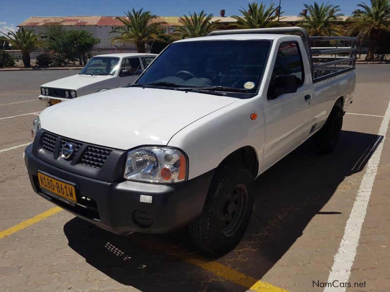 Nissan NP300 2.0 SINGLE CAB 4X2 in Namibia