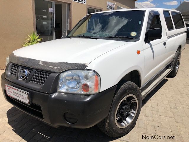 Nissan NP300 2.4 S/C LWB in Namibia
