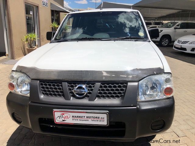 Nissan NP300 2.4 S/C LWB in Namibia