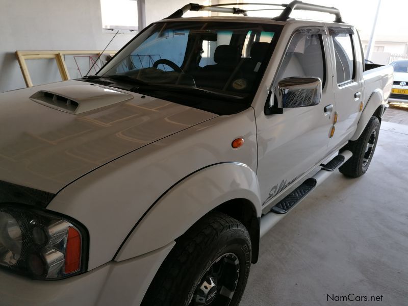 Nissan NP300 2.5 Diesel in Namibia
